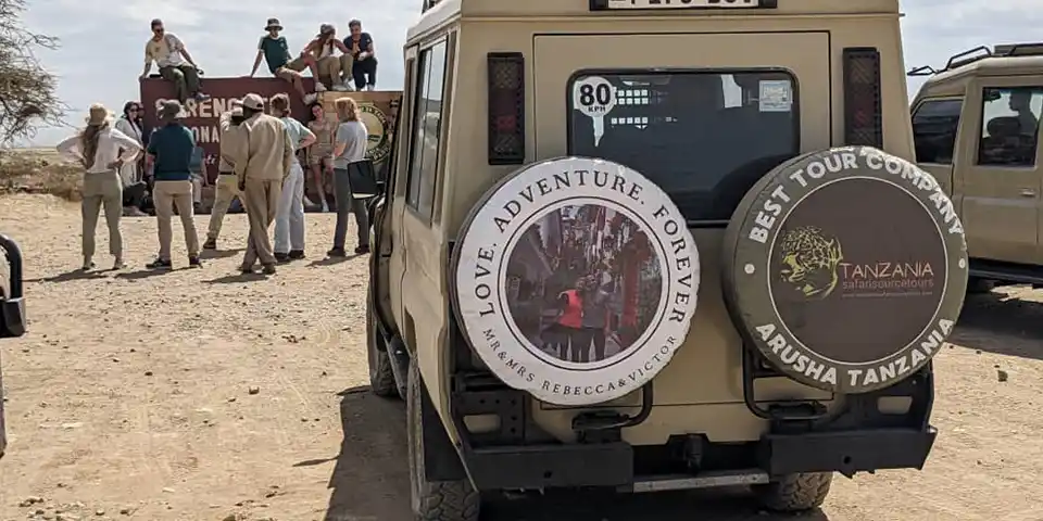 10 Days Luxury in Tanzania Safari and Beach Holiday