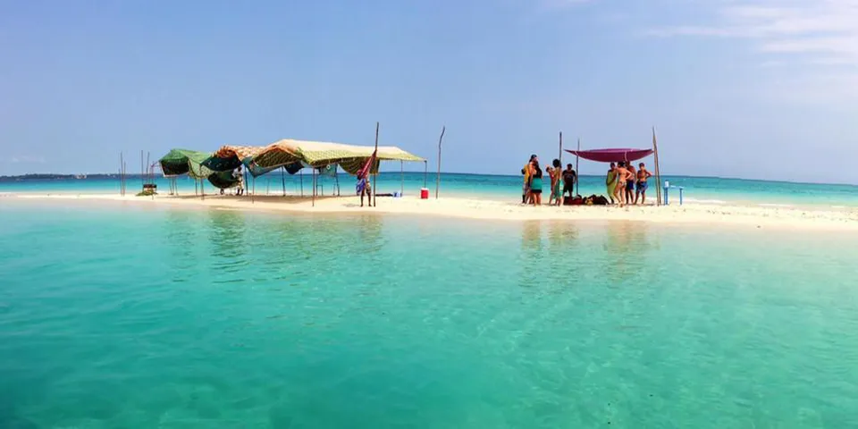 nakupenda beach sandbank zanzibar