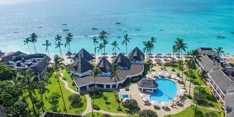 Safari Zanzibar package combining Serengeti and Zanzibar beaches