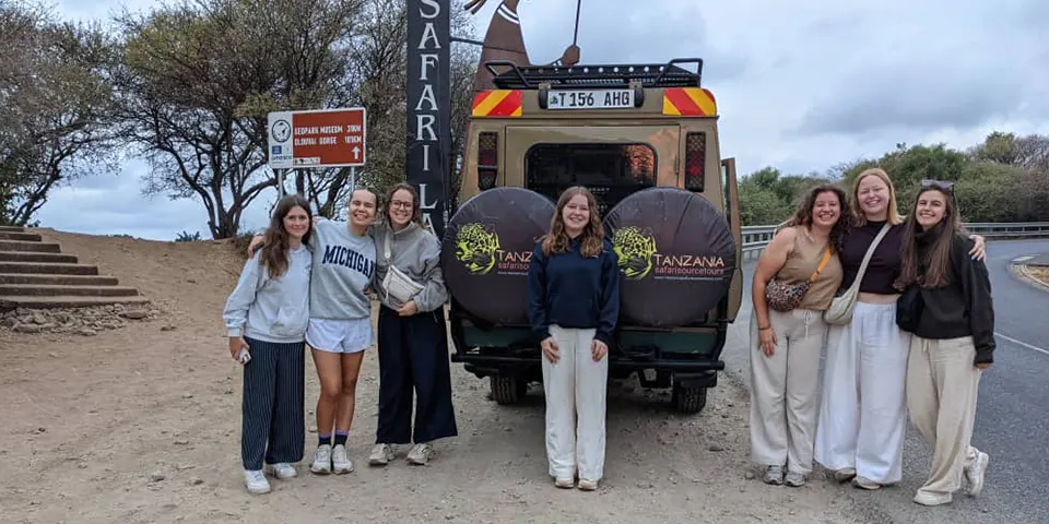 GROUP SAFARI TANZANIA: EXPERIENCE THE WILD BEAUTY OF ARUSHA